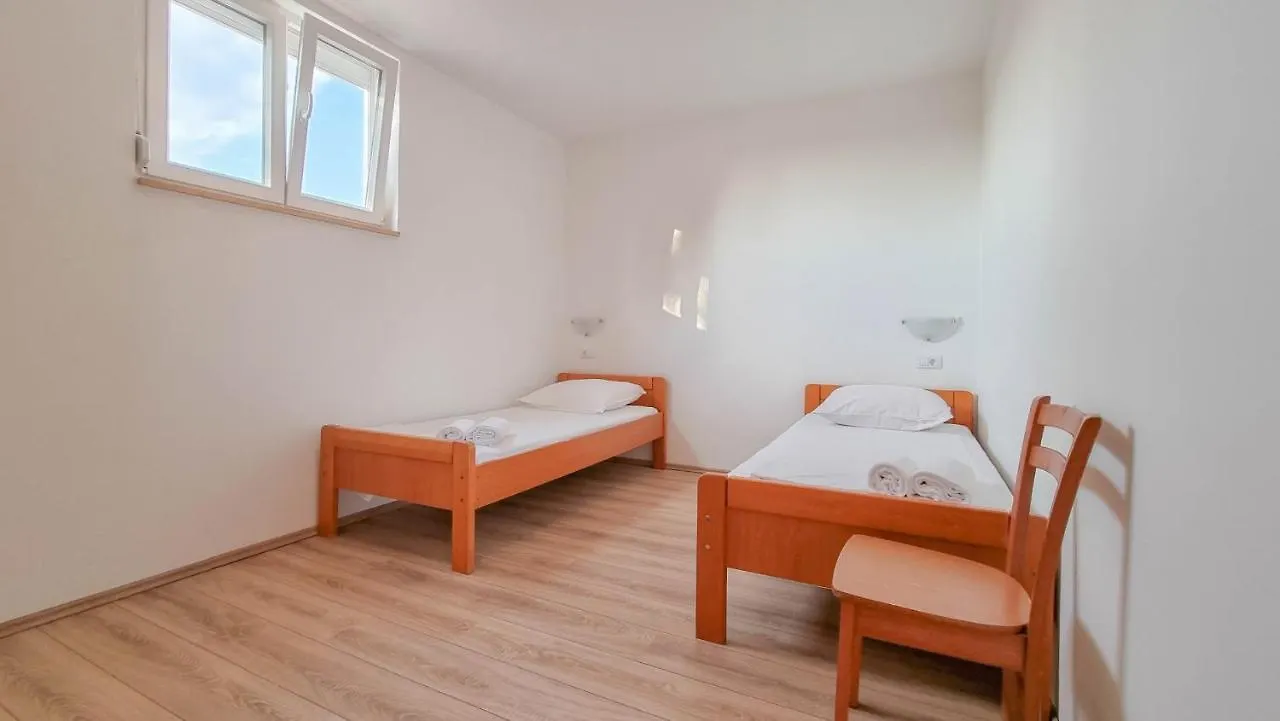 Skalinada Apartment Novigrad