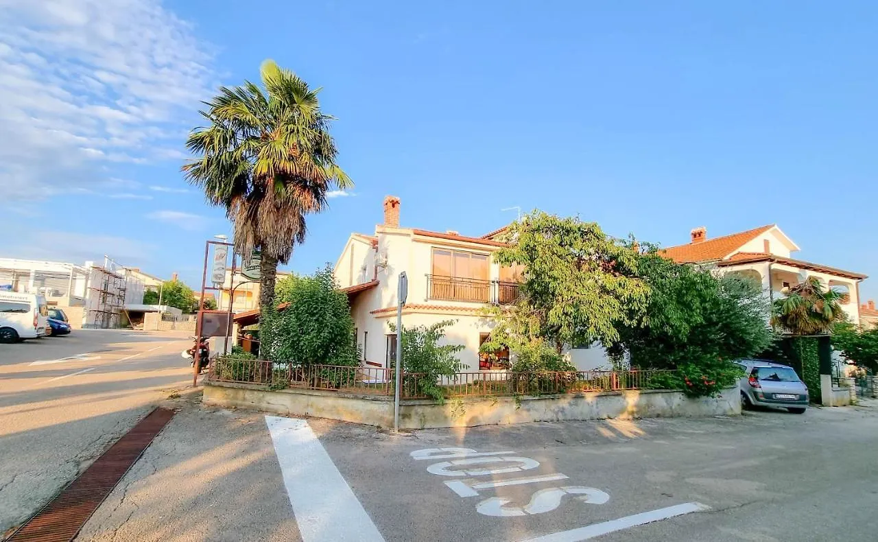 Skalinada Apartment Novigrad